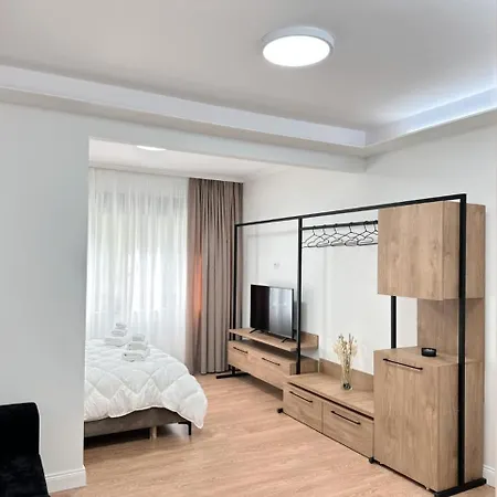 102 Bllok Apartment *