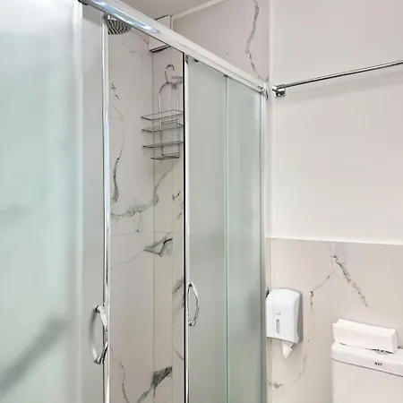 102 Bllok Apartment